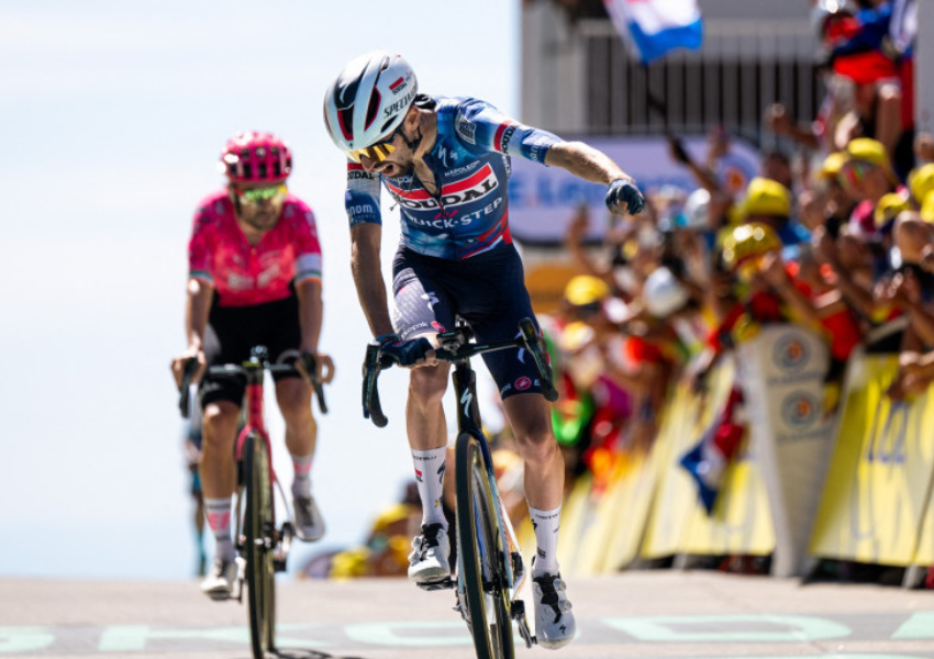 Valentin Paret-Peintre offre la première victoire française du Tour de France 2025 au sommet du Mont Ventoux