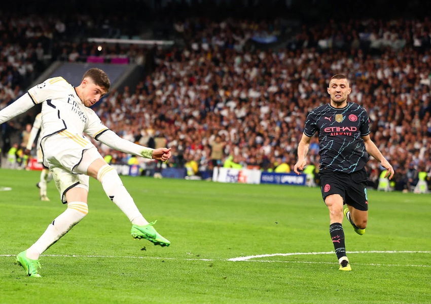  Triplé de Valverde: Manchester City en difficulté